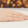 Klasyczny pierścionek z żółtego złota z żółtym diamentem laboratoryjnym 0,50ct w sześciu łapkach Lab Diamonds