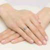 Klasyczny pierścionek z żółtego złota z niebieskim diamentem laboratoryjnym 1,00ct w sześciu łapkach Lab Diamonds W0535.Z3.LDA.05 marko