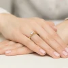 Pierścionek zaręczynowy z żółtego złota z okazałym diamentem laboratoryjnym 0,50ct Lab Diamonds W0526.Z3.LDW.02 marko