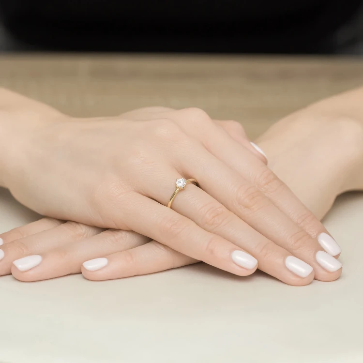 Pierścionek zaręczynowy ze złota z diamentem laboratoryjnym w sześciu łapkach 0,30ct Lab Diamonds W0496.Z3.LDW.01 marko