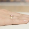 Złoty pierścionek zaręczynowy z owalnym różowym diamentem laboratoryjnym 0,50ct Lab Diamonds W0330.Z3.LDP.01 marko