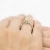 Pierścionek w klasycznym stylu z białego złota z żółtym diamentem laboratoryjnym 0,15ct Lab Diamonds W0295.B3.LDY.01 marko