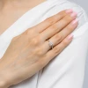 Pierścionek z białego złota z diamentem 0,50ct w szlifie princess w oprawie halo P0315.B3.DIW.03 marko