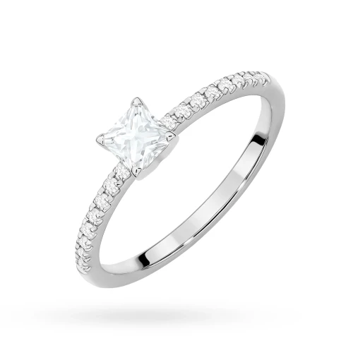 Pierścionek z białego złota z diamentem  0,50ct w szlifie princess z kamieniami na szynie