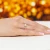 Pierścionek z żółtego złota z diamentem 0,50ct w szlifie emerald z kamieniami na szynie P0308.Z3.DIW.03 marko