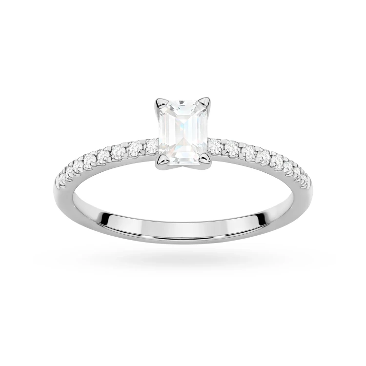 Pierścionek z białego złota z diamentem 0,50ct w szlifie emerald z kamieniami na szynie P0308.B3.DIW.03 marko