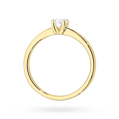 Klasyczny pierścionek z żółtego złota  z diamentem 0,50ct w szlifie łezka