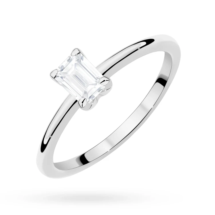 Klasyczny pierścionek z białego złota z diamentem 0,50ct w szlifie emerald P0303.B3.DIW.03 marko