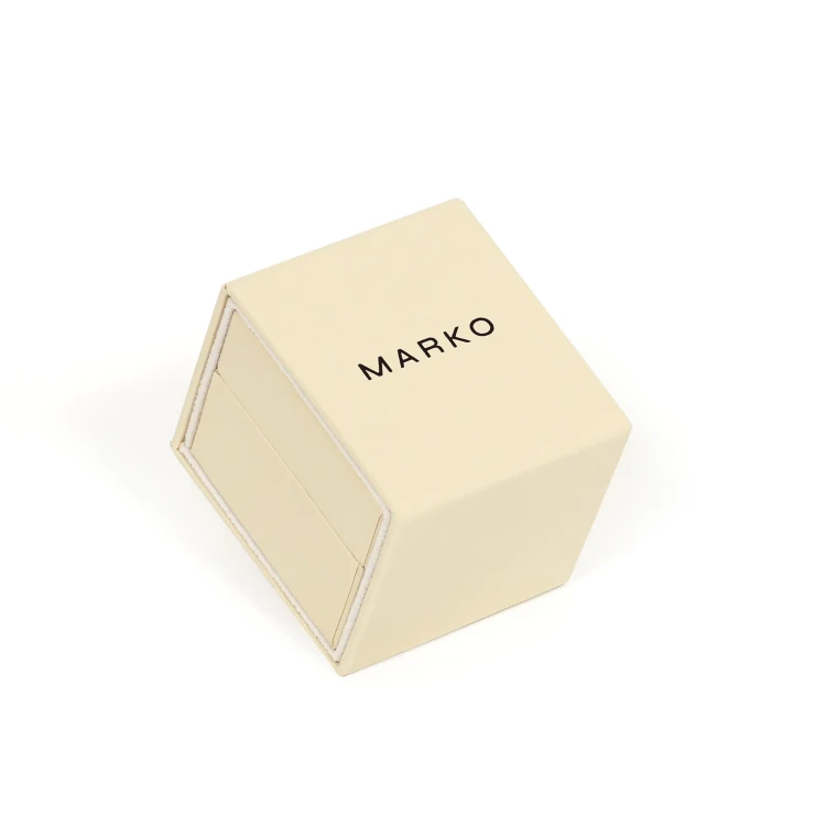 Pudełko na pierścionek soft touch Premio A062 marko
