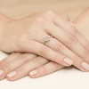 Złoty pierścionek zaręczynowy z owalnym różowym diamentem Lab Diamonds kwiatek markiza serca W0312.Z3.LDP.01 marko