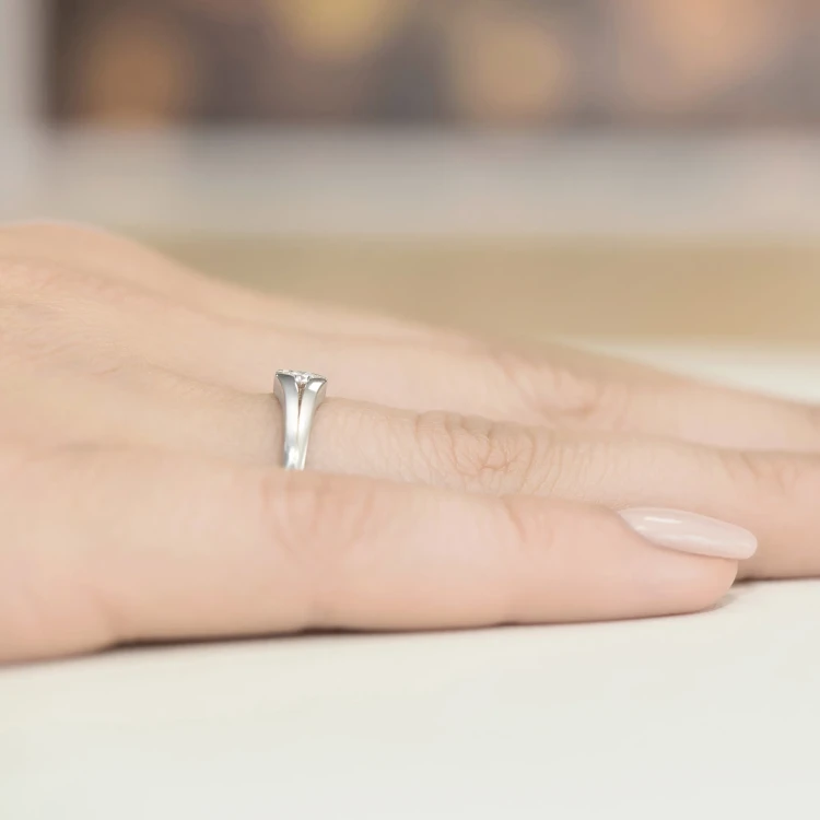 Zaręczynowy pierścionek białe złoto brylant 0,08ct Klasyka W0207.B3.DIW.01 marko
