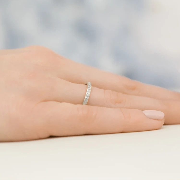 Pierścionek z białego złota obrączka z brylantami 0,09ct Galaktyki W0306.B3.DIW.01 marko