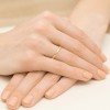 Pozłacany pierścionek cienka obrączka delikatna obrączka 2mm Supreni JP002-925-Z marko