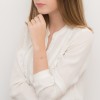 Złota delikatna bransoletka łańcuszek ażurowa koniczynka Iluvia B503-585 modelka