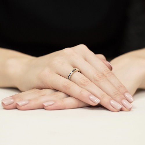 Pierścionek z białego złota obrączka z szafirami 0,45ct Soledo